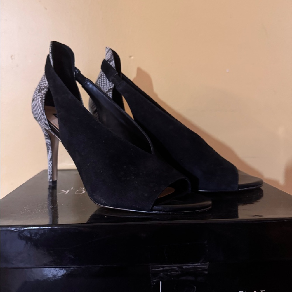 WHBM Elegant Black Slingback Heels